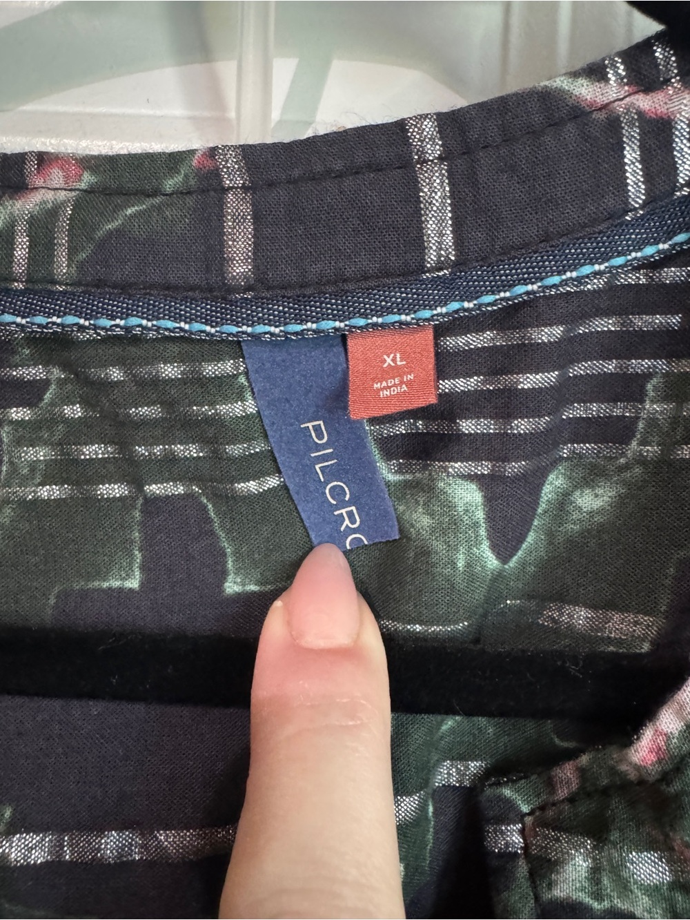 Pilcro Anthropologie Silver Metallic Sleeveless Blouse with Green & Pink Pattern - Picture 4 of 8